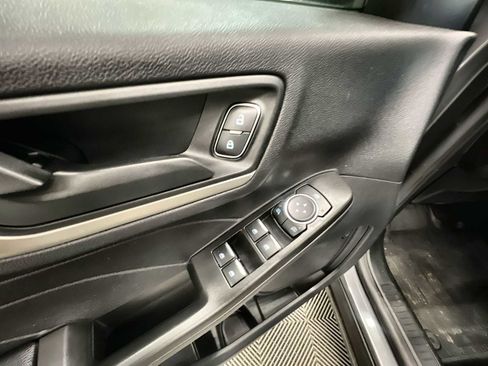 Used 2022 Ford Escape SE w/ Cold Weather Package image 15