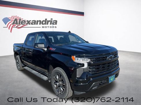 Used 2023 Chevrolet Silverado 1500 RST AWD/4WD image 3
