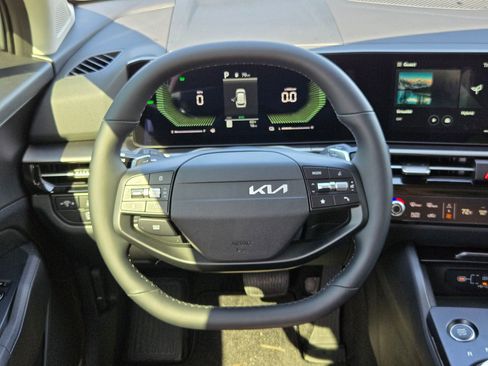 New 2026 Kia Sportage LX image 25