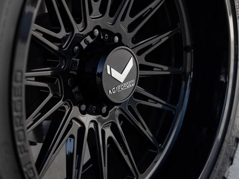 Used 2025 Ford F350 Platinum image 27