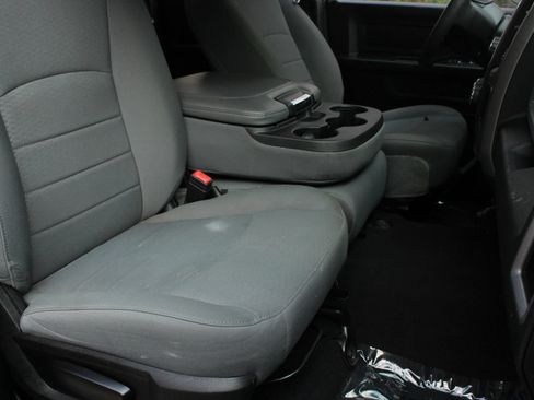 Used 2020 RAM 1500 Tradesman w/ Chrome Plus Package RWD image 25