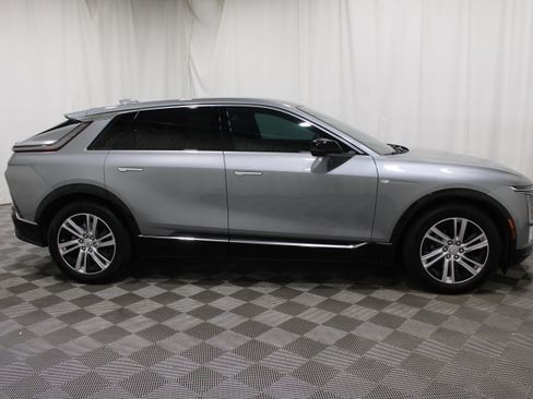 Certified 2024 Cadillac Lyriq Tech RWD image 28