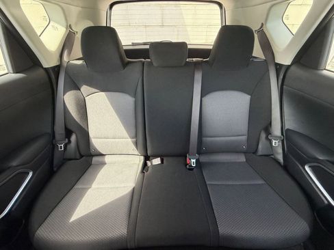 Used 2025 Kia Soul LX w/ LX Technology Package FWD image 36