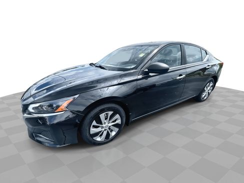 Used 2024 Nissan Altima 2.5 S FWD image 1