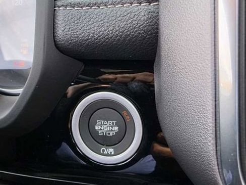 New 2026 RAM 1500 Laramie AWD/4WD image 20