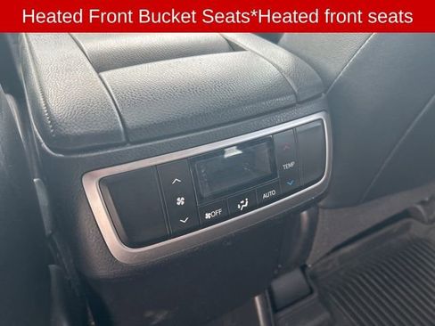 Used 2019 Toyota Highlander XLE image 14