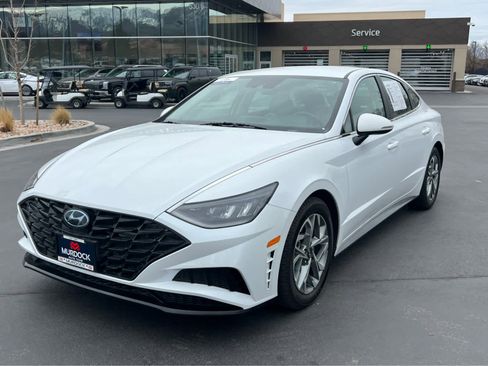 Used 2020 Hyundai Sonata SEL image 2