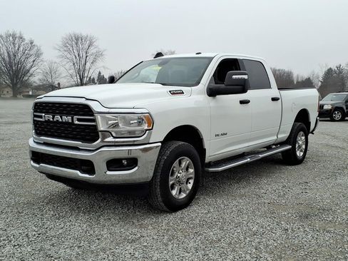 Used 2024 RAM 2500 Big Horn w/ Bed Utility Group image 4
