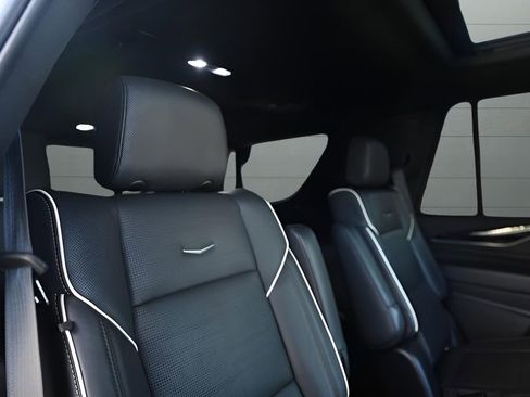 Used 2021 Cadillac Escalade Sport image 32