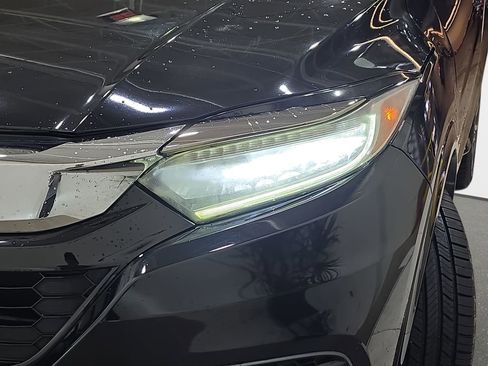 Used 2019 Honda HR-V Touring image 31