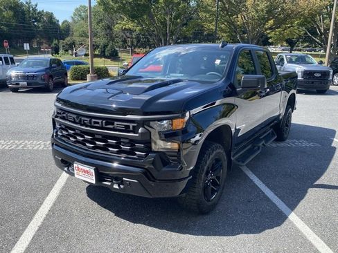 Used 2023 Chevrolet Silverado 1500 Custom Trail Boss w/ Midnight Edition image 1