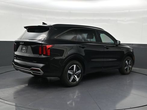 Used 2023 Kia Sorento S FWD image 5