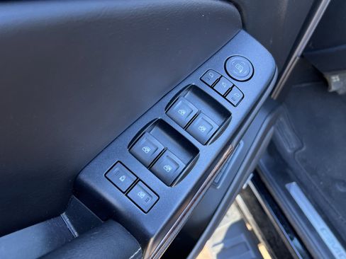 Used 2019 GMC Yukon SLT image 15