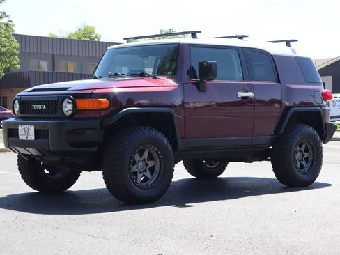 Used 2007 Toyota FJ Cruiser 4WD image 11