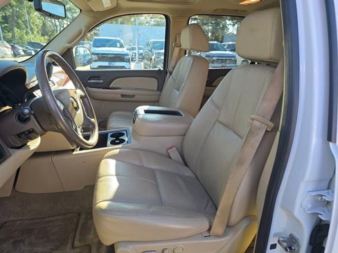 Used 2009 Chevrolet Tahoe LT w/ Luxury Package image 18