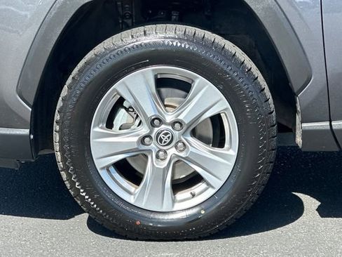 Certified 2024 Toyota RAV4 XLE FWD image 31