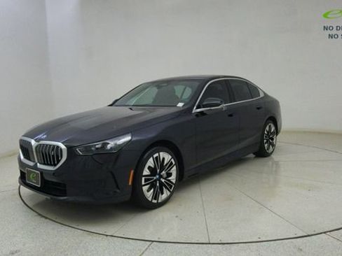 Used 2024 BMW i5 eDrive40i w/ Convenience Package RWD image 66