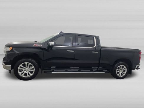 Used 2024 Chevrolet Silverado 1500 LTZ AWD/4WD image 8
