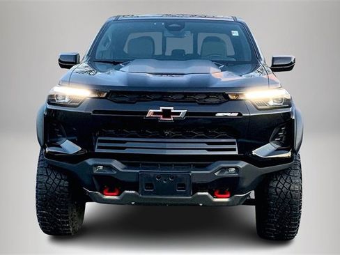 Used 2023 Chevrolet Colorado ZR2 w/ ZR2 Convenience Package III image 3