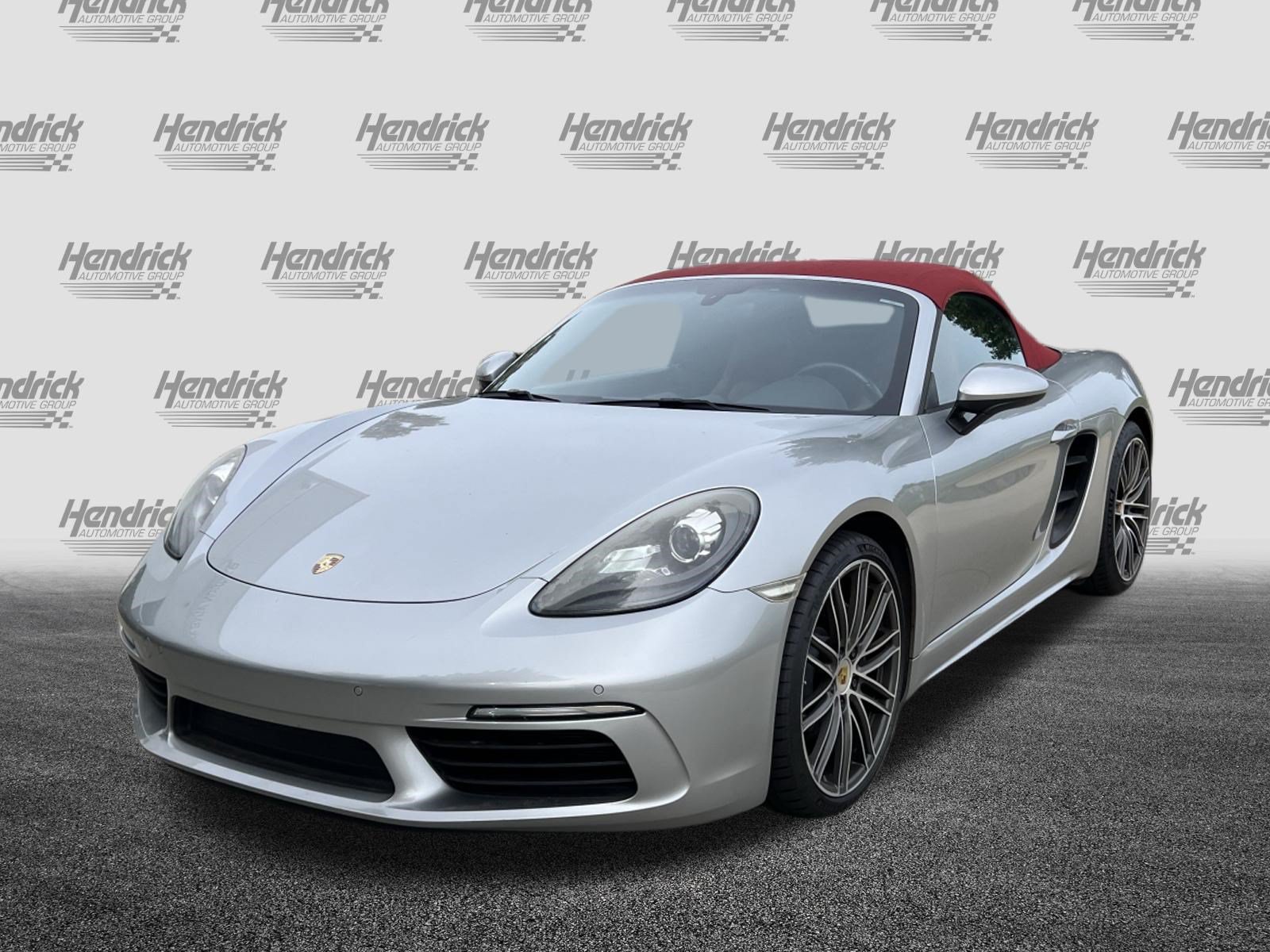 Used 2017 Porsche 718 Boxster RWD image 6