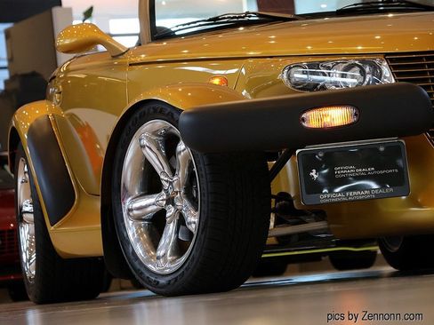 Used 2002 Chrysler Prowler RWD image 13