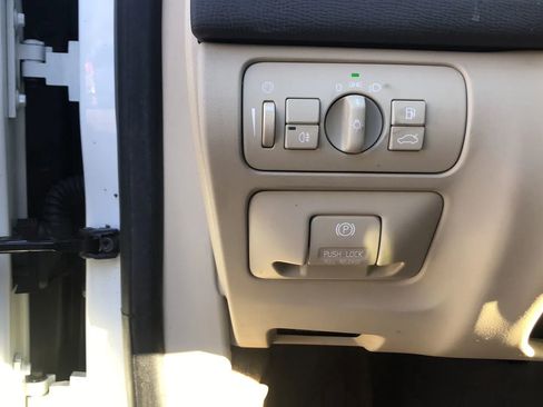 Used 2012 Volvo XC60 T6 image 25