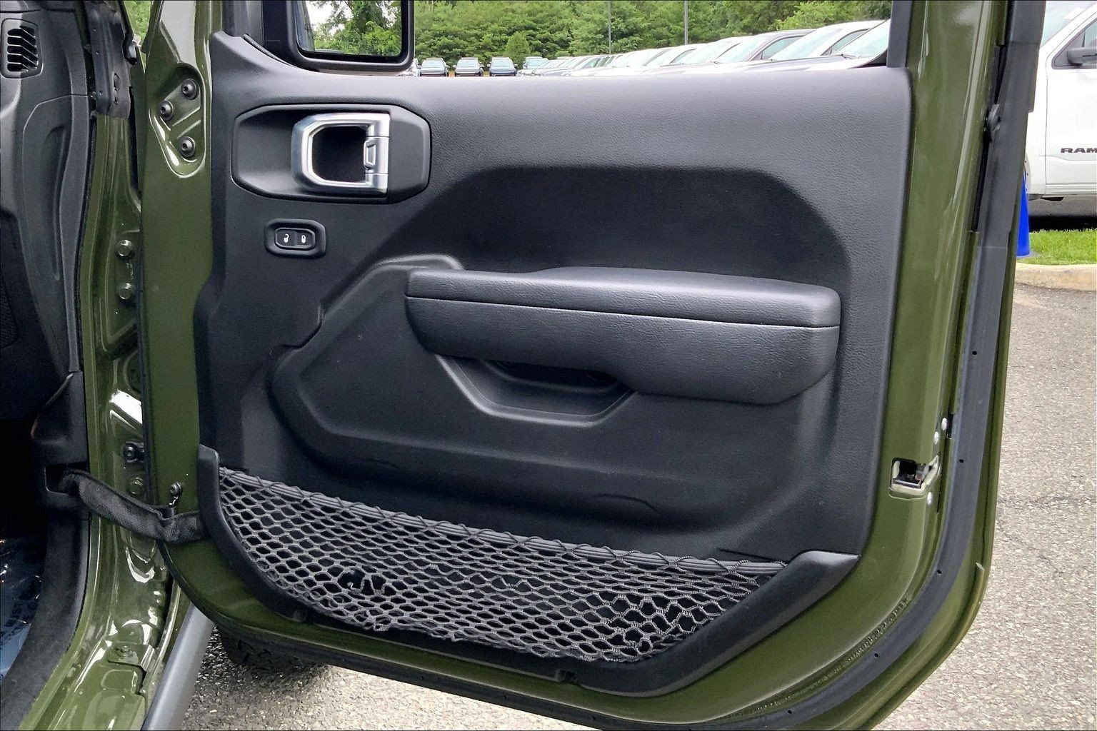 Certified 2022 Jeep Wrangler Unlimited Sport AWD/4WD image 21