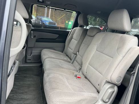 Used 2016 Honda Odyssey SE image 19