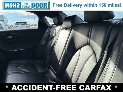 Used 2022 Toyota Avalon XLE image 28