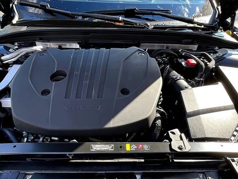 New 2026 Volvo V60 B5 Cross Country Plus w/ Climate Package image 12