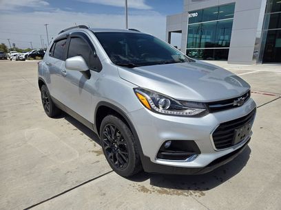 Used 2022 Chevrolet Trax LT w/ Driver Confidence Package