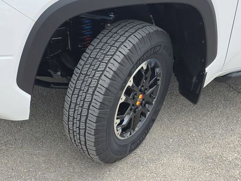 New 2026 Toyota Tundra SR5 AWD/4WD image 31