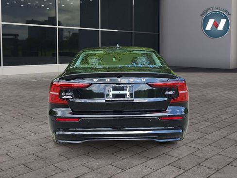 Used 2024 Volvo S60 B5 Core AWD/4WD image 4