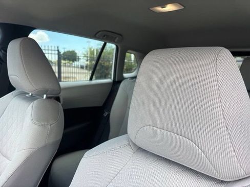 Used 2026 Toyota Corolla Cross L FWD image 9