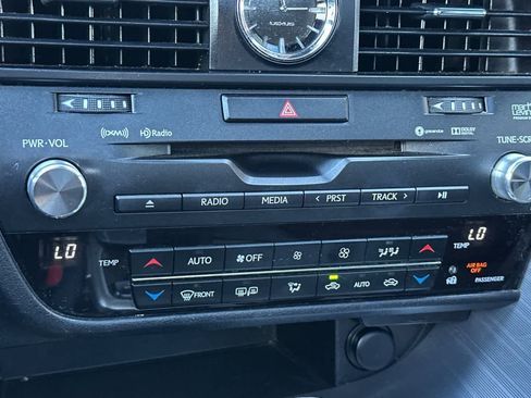 Used 2016 Lexus RX 450h F Sport image 23