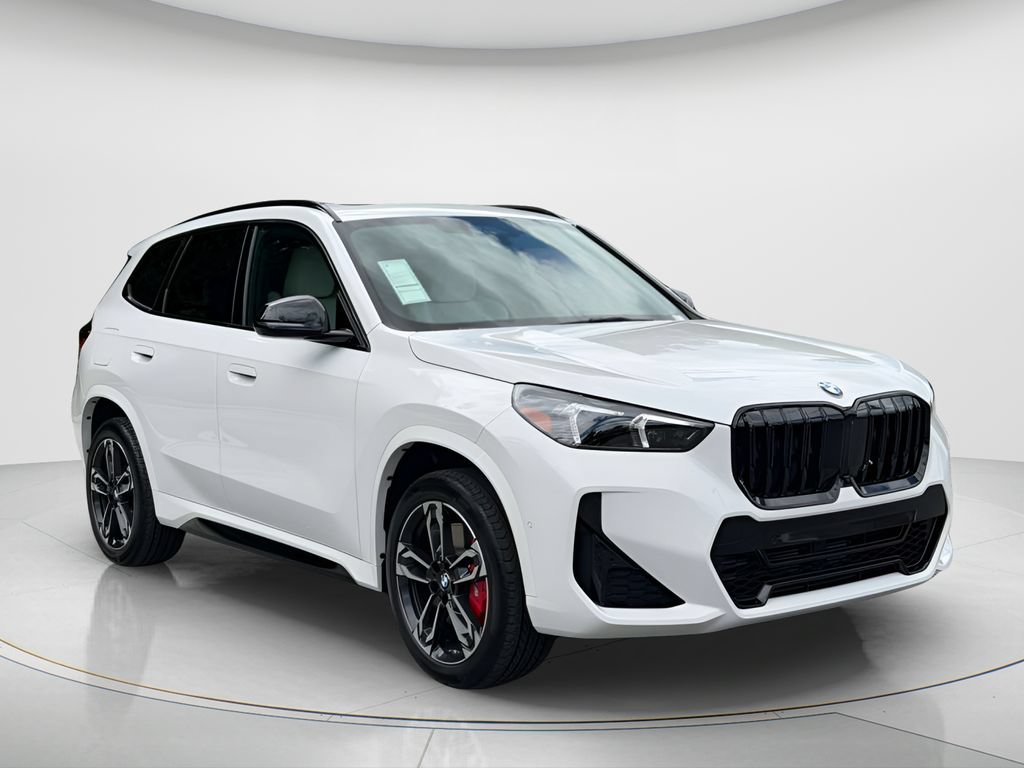 New 2026 BMW X1 xDrive28i w/ Technology Package AWD/4WD image 3