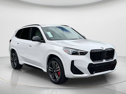 New 2026 BMW X1 xDrive28i w/ Technology Package AWD/4WD image 3
