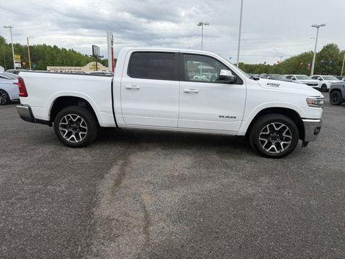 Used 2025 RAM 1500 Laramie AWD/4WD image 5