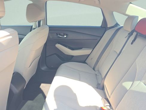 Used 2024 Honda Accord LX image 11