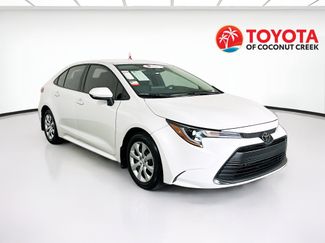 Used 2025 Toyota Corolla LE FWD video 1