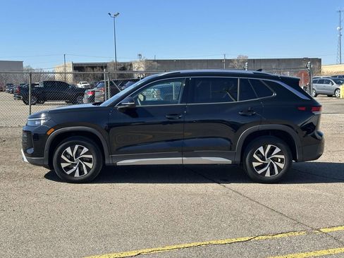 New 2025 Volkswagen Tiguan S image 2