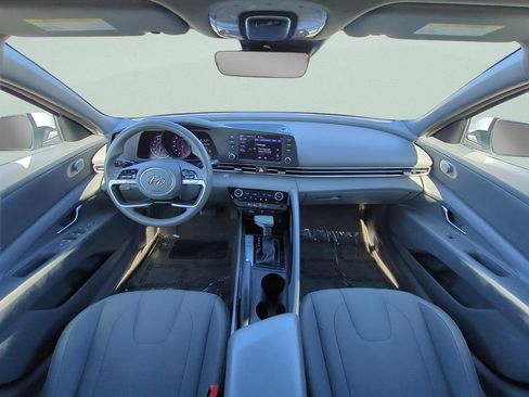 Certified 2023 Hyundai Elantra SEL FWD image 10