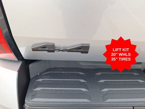 Used 2025 Toyota Tundra SR5 AWD/4WD image 12