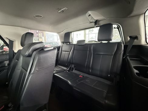 Used 2022 Ford Expedition XLT image 24