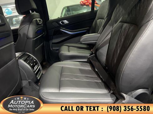 Used 2021 BMW X7 M50i AWD/4WD image 15