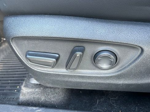 Certified 2024 Toyota Highlander XSE FWD image 18