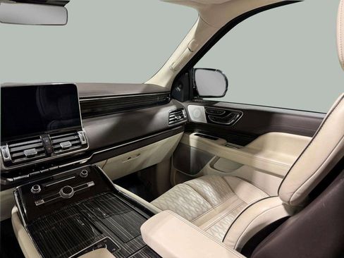 Certified 2021 Lincoln Navigator L Black Label w/ Special Edition Package image 23