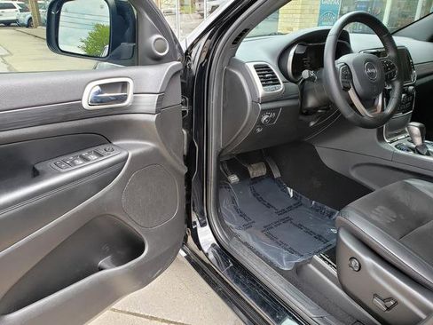 Used 2021 Jeep Grand Cherokee Laredo X AWD/4WD image 10