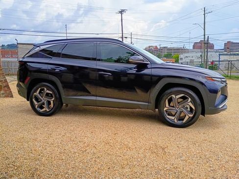 Used 2022 Hyundai Tucson Limited AWD/4WD image 17
