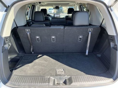 Used 2025 Honda Pilot Elite image 23